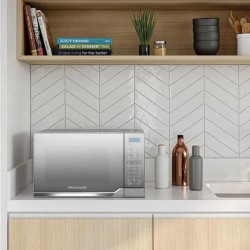 Frigidaire microondas 900W 0.9 ft FMDO25S3GSPG